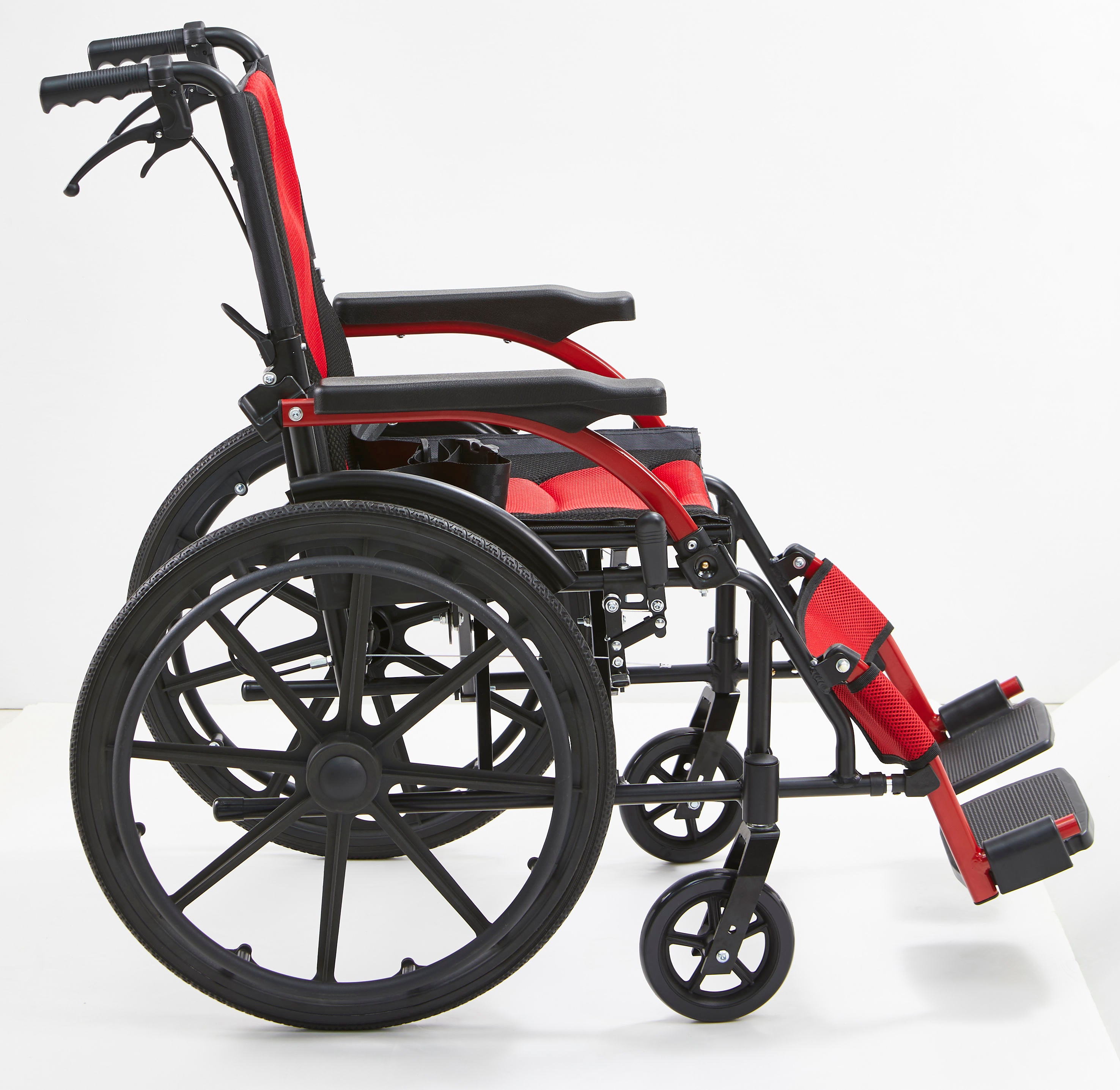 Lightweight Wheelchair Foldable Aluminum Alloy Manual Wheelchair for Elderly